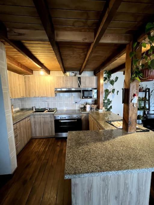 Casona Azabache En Mariscadero, Pelluhue * Mariscadero